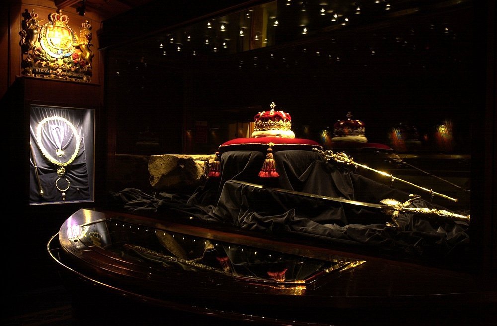 Edinburgh Castle image 2