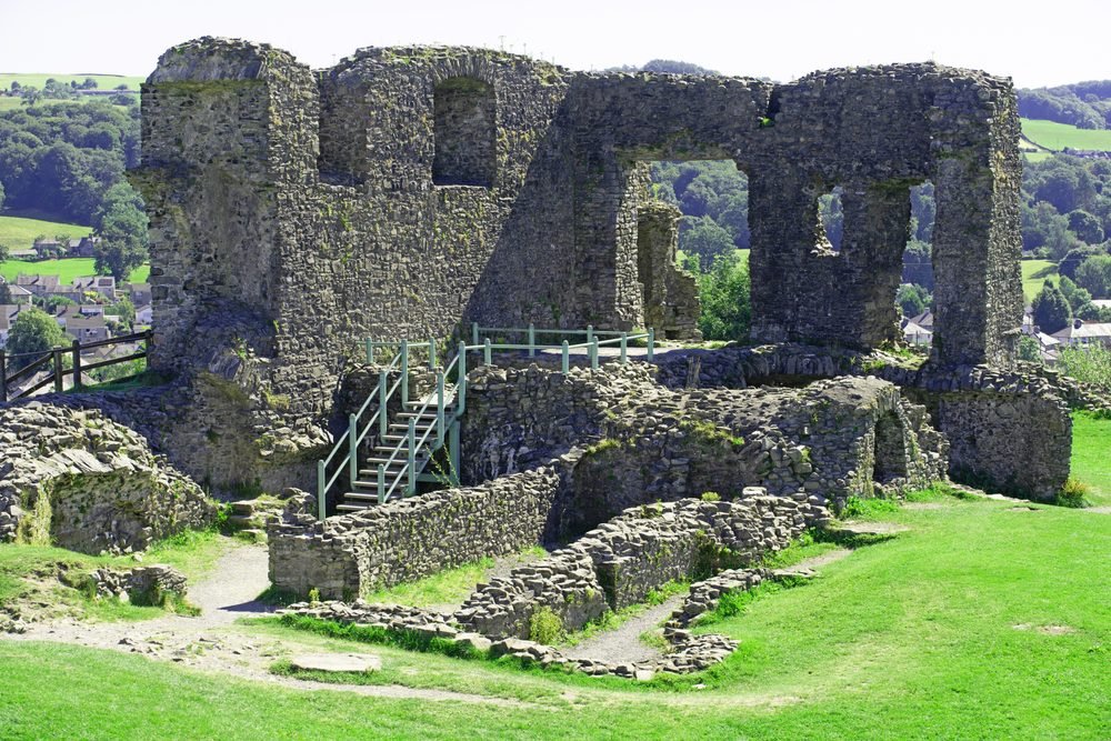 Kendal Castle image 2