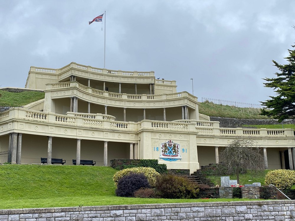 Plymouth Hoe image 3