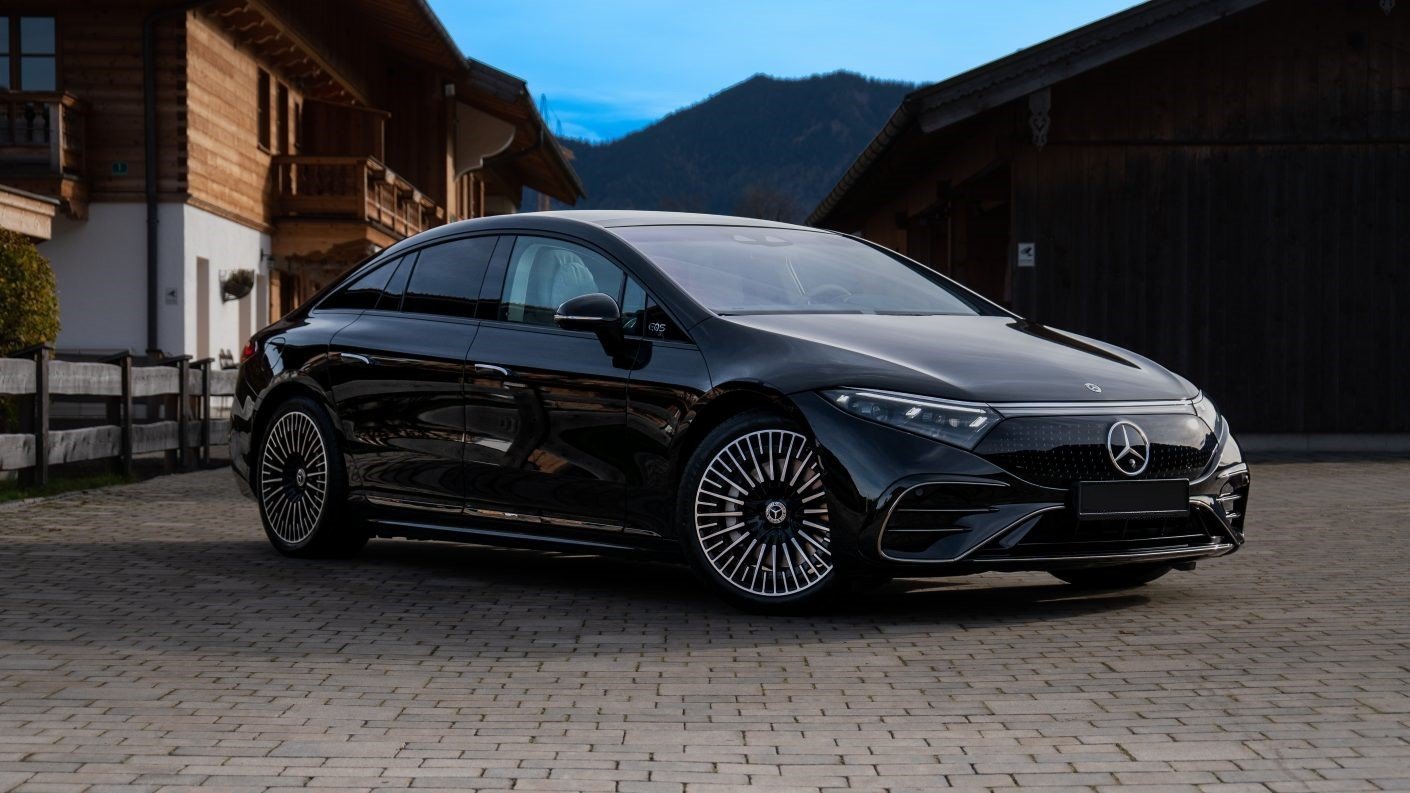 Mercedes Benz EQS