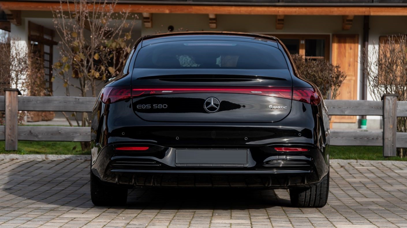 Mercedes Benz EQS